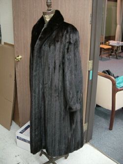 BLACKGLAMA FEMALE MINK Swing COAT NEW $24,000 RARE DEAL  