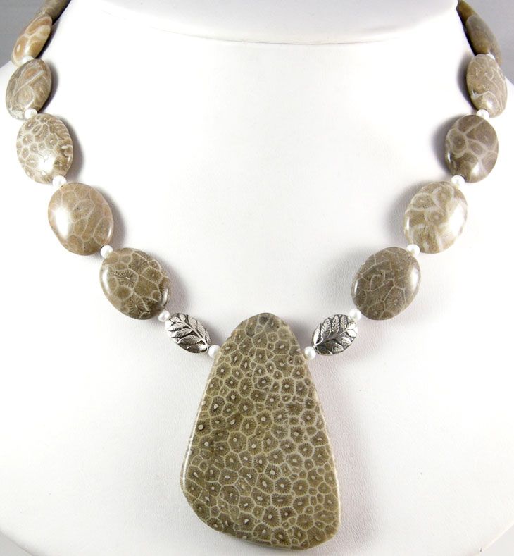 LARGE GENUINE FOSSIL FOSSILIZED CORAL PENDANT OVAL BEADS NECKLACE 