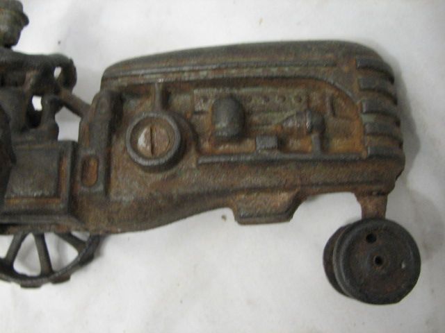 ANTIQUE CAST IRON TOY TRACTOR FARM TRACTION ENGINE MASSEY HARRIS 