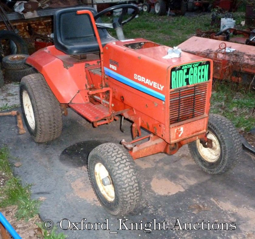 NICE GRAVELY 8123 RIDER WITH HYDRAULIC LIFT, DIRECT DRIV PTO, GOOD 