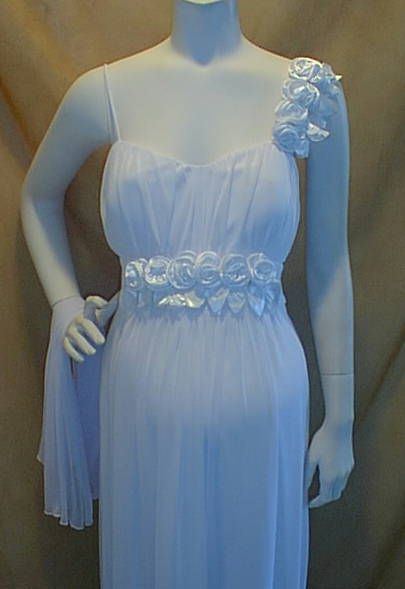 New Long White Maternity Wedding Dress Roses MEDIUM NWT  